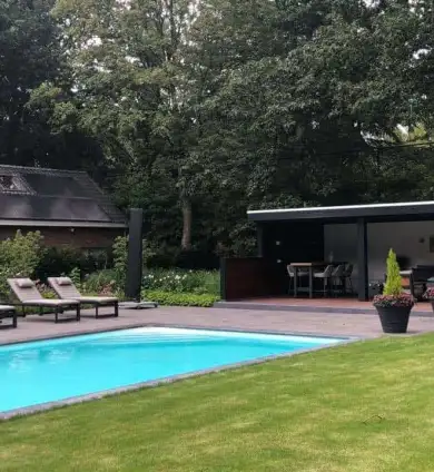 images/001-tuinaanleg-ettenleur/poolhouse-2-juli-2019/luxe-tuinoverkapping-eindhoven-Tilburg(1)-390x424-71b