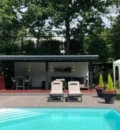 images/001-tuinaanleg-ettenleur/poolhouse-2-juli-2019/poolhouse-bij-zwembad-luxe-welke-bedrijf-kan-het-maken-390x424-71b
