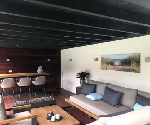 images/001-tuinaanleg-ettenleur/poolhouse-2-juli-2019/tuinoverkapping-vakman-wie-heeft-er-tijd-510x424-16f