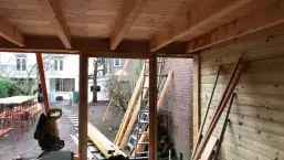 images/001-tuinaanleg-ettenleur/tuinschuur-oss/Maatwerk-tuinschuur-maken-douglashout-257x145-e1b