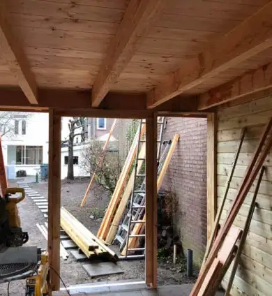 images/001-tuinaanleg-ettenleur/tuinschuur-oss/Maatwerk-tuinschuur-maken-douglashout-390x424-b1f