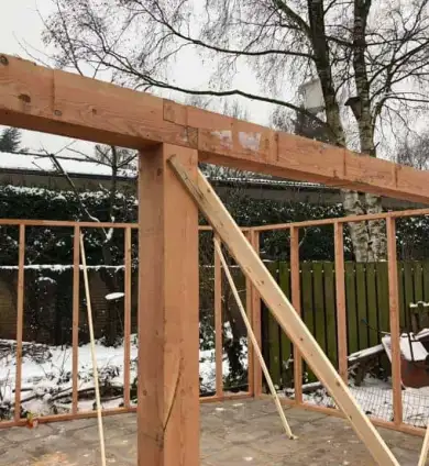 images/001-tuinaanleg-ettenleur/tuinschuur-oss/douglas-maatwerk-tuinschuur-tuinoverkapping-uden-390x424-b1f