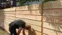 images/001-tuinaanleg-ettenleur/zweeds--potdeksel-planken-schutting/zweeds-rabat--douglashout-schutting-Vugt-Eindhoven-90x51-b3f
