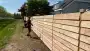 images/001-tuinaanleg-ettenleur/zweeds--potdeksel-planken-schutting/zweeds-rabat--douglashout-schutting-Vugt-breda-90x51-b3f
