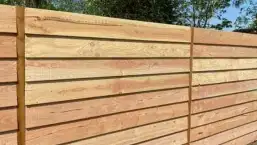 images/001-tuinaanleg-ettenleur/zweeds--potdeksel-planken-schutting/zweeds-rabat-schutting-Breda-257x145-208