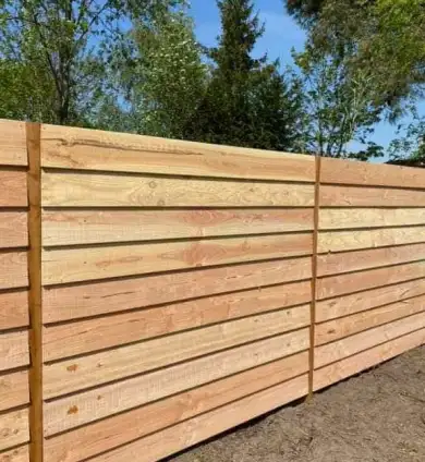 images/001-tuinaanleg-ettenleur/zweeds--potdeksel-planken-schutting/zweeds-rabat-schutting-Breda-390x424-248
