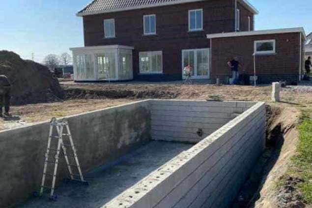 zwemvijver aanleggen nieuwe warande Berkel Enschot aanleg tuin en grondwerk 