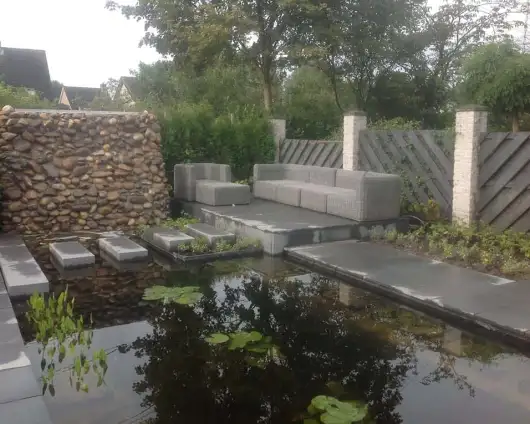 images/004regenwulp/verhoogd terras met natuursteen banenverbad-530x424-4bb