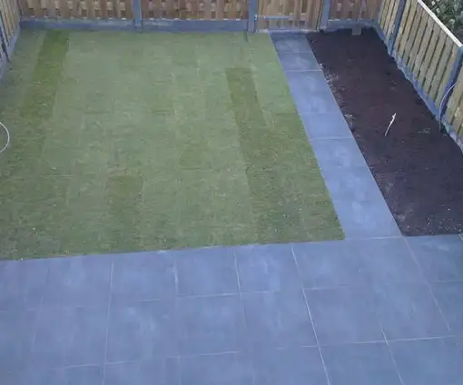 images/022 andre/leggen van gebakken tegels buiten in een achtertuin-510x424-451