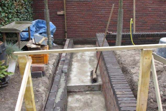 images/026 verboven/het metselen van een strakke vijver in dongen-635x424-f45