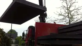 images/026 verboven/leggen van beton platen met zuignap-290x163-160