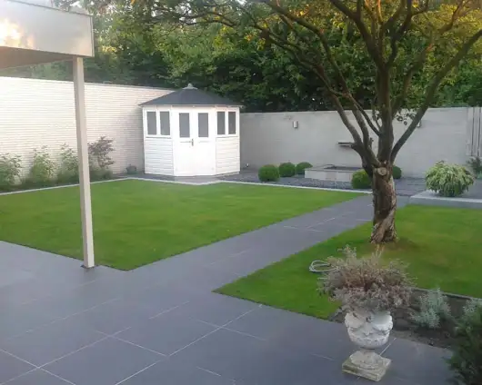 images/029rob de wijs/1a foto  van moderne strakke tuinen-530x424-f0c