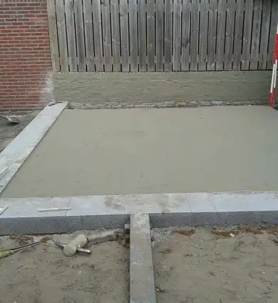 images/029rob de wijs/9 verhoogd terras van keramische tegels Den Bosch-390x424-d4c
