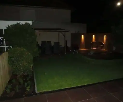 images/034 tiel ron/verhoogd terras van keramische buiten tegels verlicht met led-510x424-da1