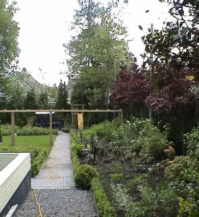 images/dorp tuin/DSC00113-390x424-a09