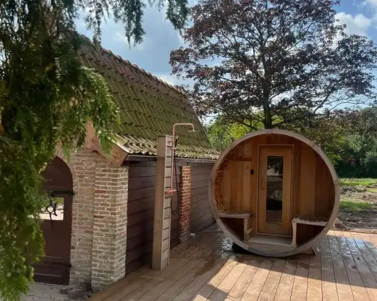 images/jaap-dool/tuin-aanleggen-met-zwemijver-en-koivijver-gebakken-straatwerk-hovenier-12-530x424-14c