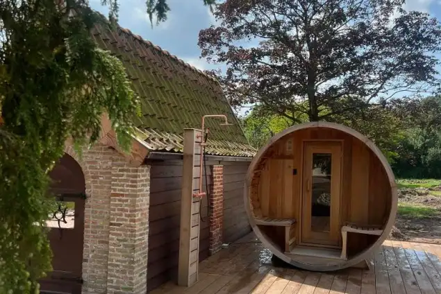images/jaap-dool/tuin-aanleggen-met-zwemijver-en-koivijver-gebakken-straatwerk-hovenier-12-635x424-7ab