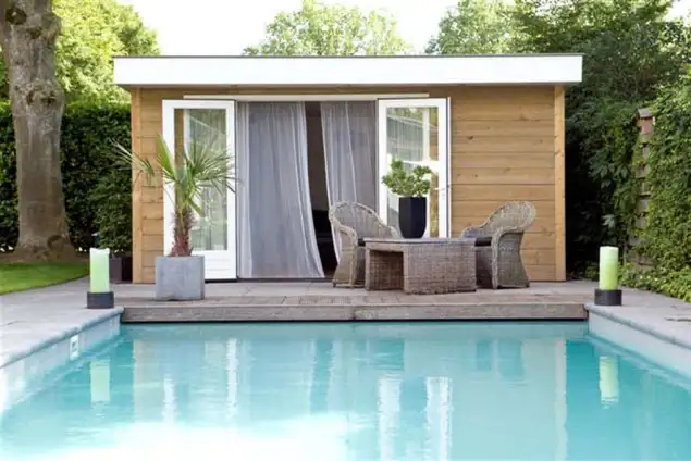 images/kruispunt schuttingen/tuinprieel tuinoverkapping bij een zwembad-635x424-e8f