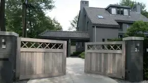 images/malherbe/dubbele poort in hardhout moderen tuinontwerpen tilburg vught breda eindhoven-290x163-82a