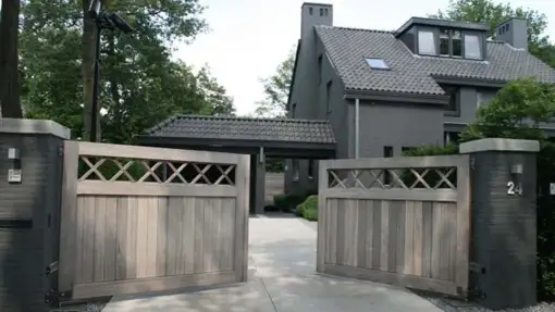 images/malherbe/dubbele poort in hardhout moderen tuinontwerpen tilburg vught breda eindhoven-510x287-f8a