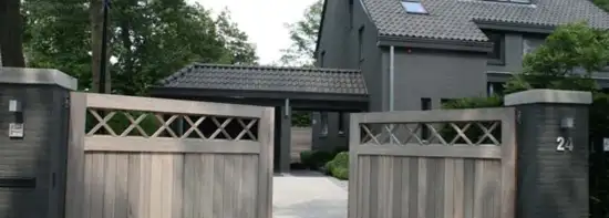 images/malherbe/dubbele poort in hardhout moderen tuinontwerpen tilburg vught breda eindhoven-550x197-74c
