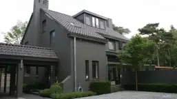 images/malherbe/moderne strakke oprit met split en betonplaten moderne tuinontwerpen-257x145-ca8