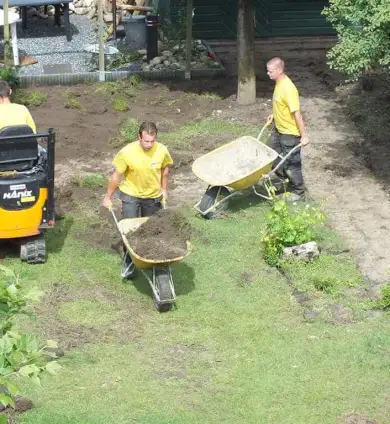 images/renee vijver/1 leeg ruimen achtertuin in vught hovenier-390x424-4a8