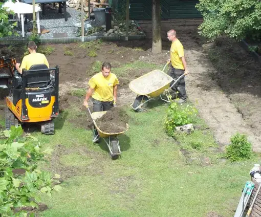 images/renee vijver/1 leeg ruimen achtertuin in vught hovenier-510x424-8ef