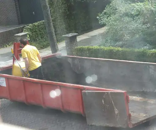 images/renee vijver/2 grond afvoeren met een container hovenier -510x424-451