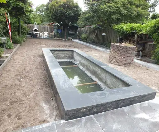 images/renee vijver/5 vast metselen vijver rand in vught op een strakke vijver hovenier-510x424-8ef