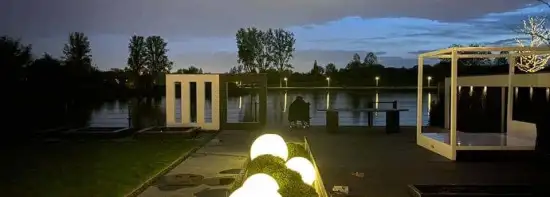 images/verlichting-rotterdam/moderne-tuin-aanleggen-verlichting-den-bosch-550x197-67d