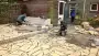 images/vlaardingen/leggen van flagstonen op een betonvloer de flagstones liggen in een cementdekvloer-90x51-800