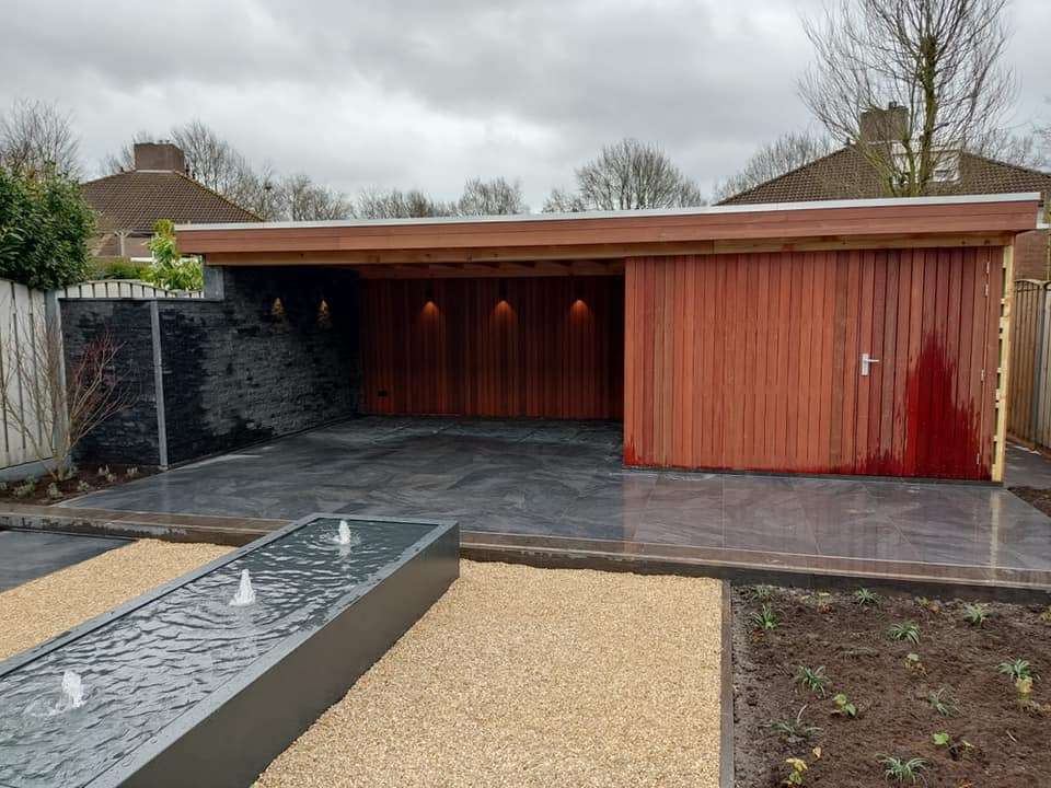 0000nieuws/2022/19-2-ellen/19-2-moderne-tuin-aanleggen-kaatsheuvel-met-keramische-tegels-luxe-tuinoverkapping-breda