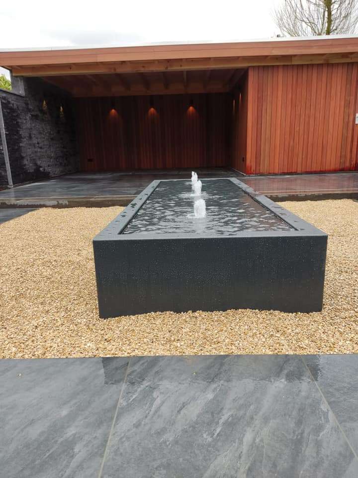 0000nieuws/2022/19-2-ellen/19-2-moderne-tuin-aanleggen-kaatsheuvel-met-keramische-tegels-luxe-tuinoverkapping-den-bosch