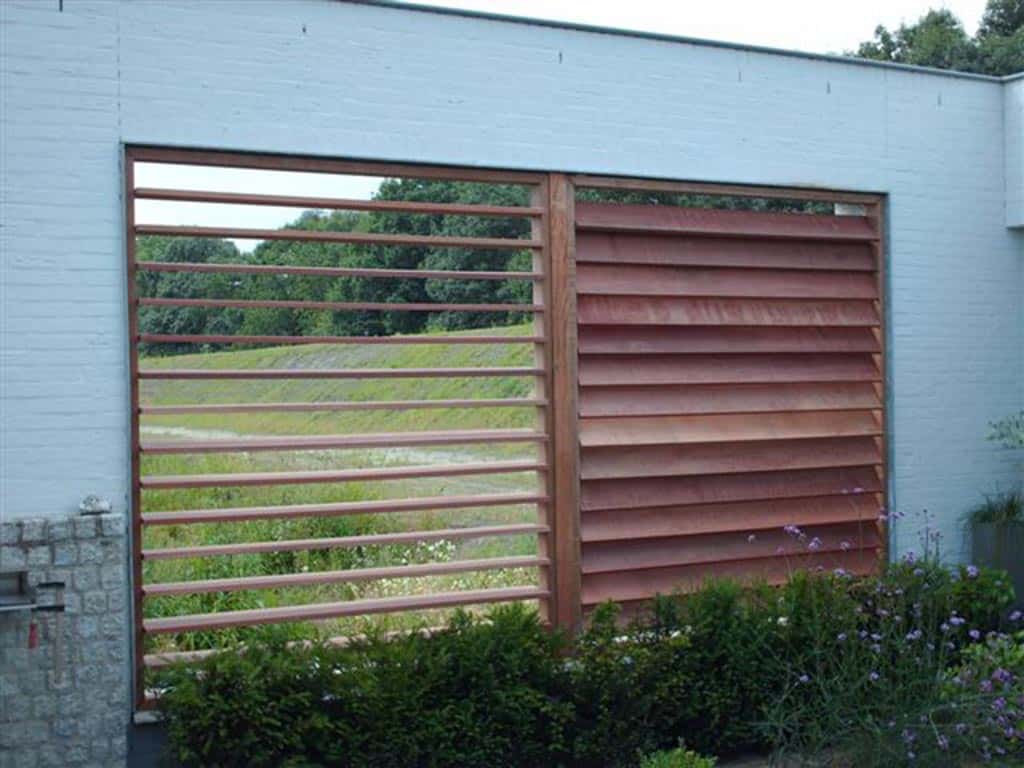 003dongen/Hardhouten lamellenscherm2