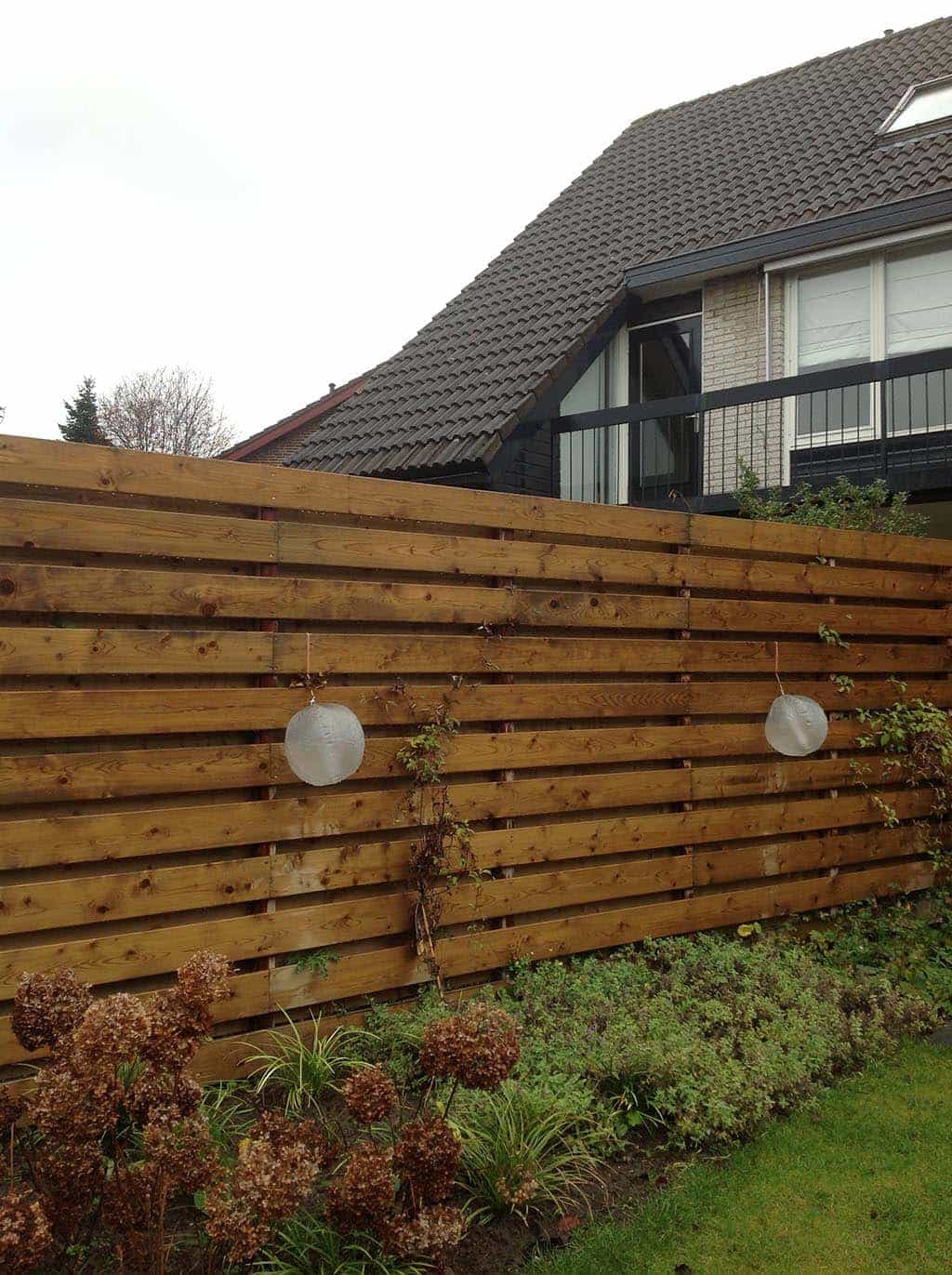 003dongen/schutting plaatsen in tilburg.JPG