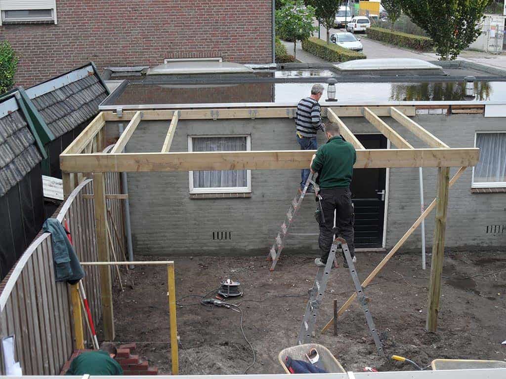 005loon op zand/3 stellen balklaag voor een tuinonverkapping in tilburg breda vught den bosch eindhoven veldhoven