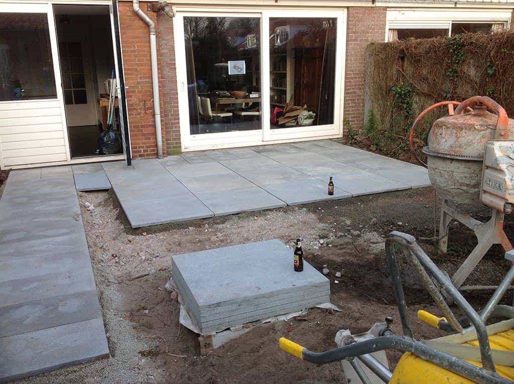 024 suus /leggen van natuursteen tilburg.JPG