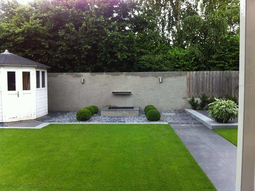 Renovatie complete tuin., tuinbestrating met keramische tegels - A van Spelde