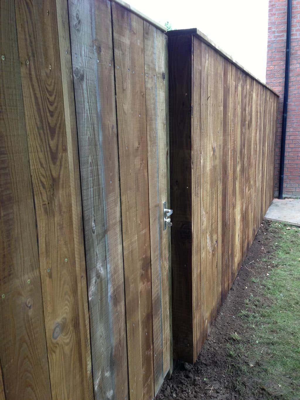 035martijn eindhoven/Bijzondere moderne tuin schuttingen Drunen(1).JPG