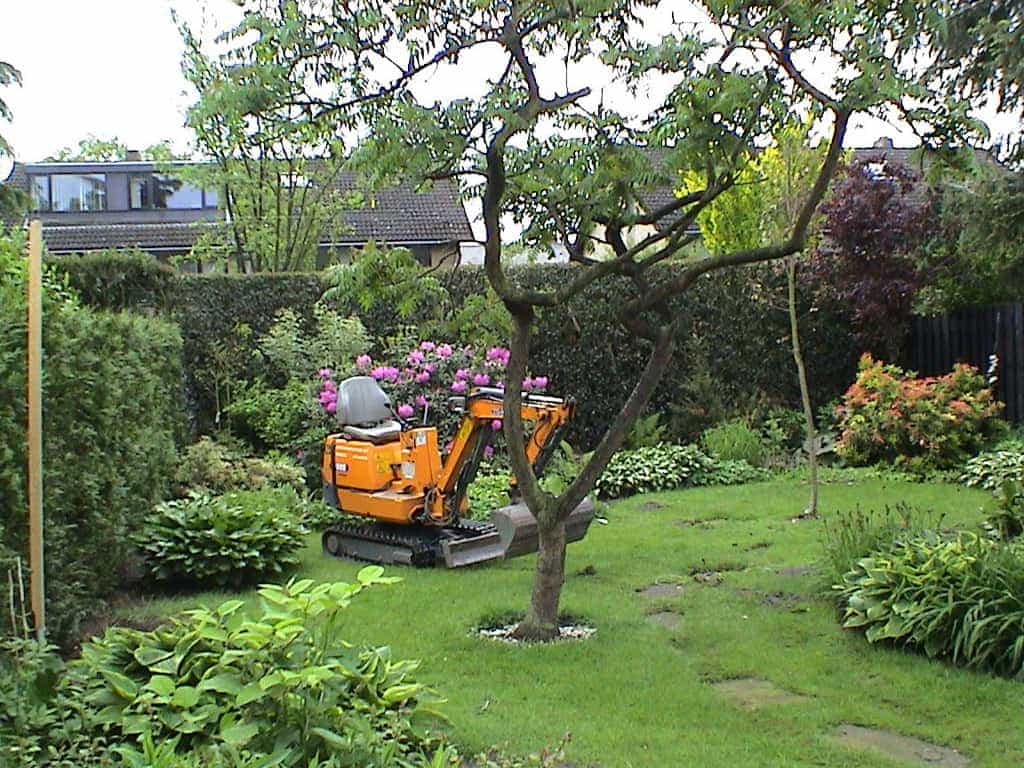 boezer/5 tuin leegruimen in waalijk van goghstraat opruimen tuin