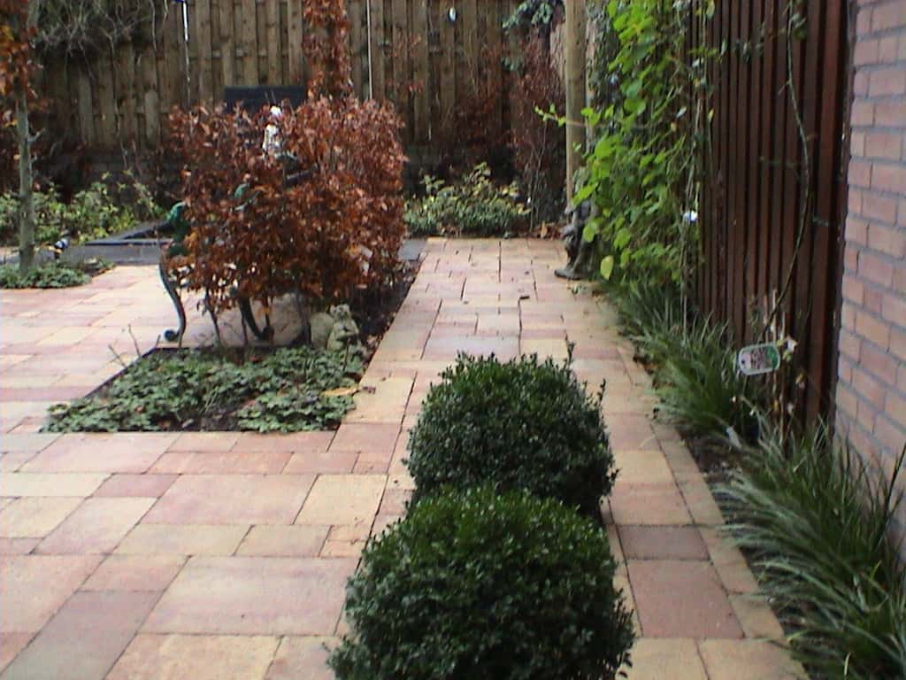 breda jansen/tuin1.JPG