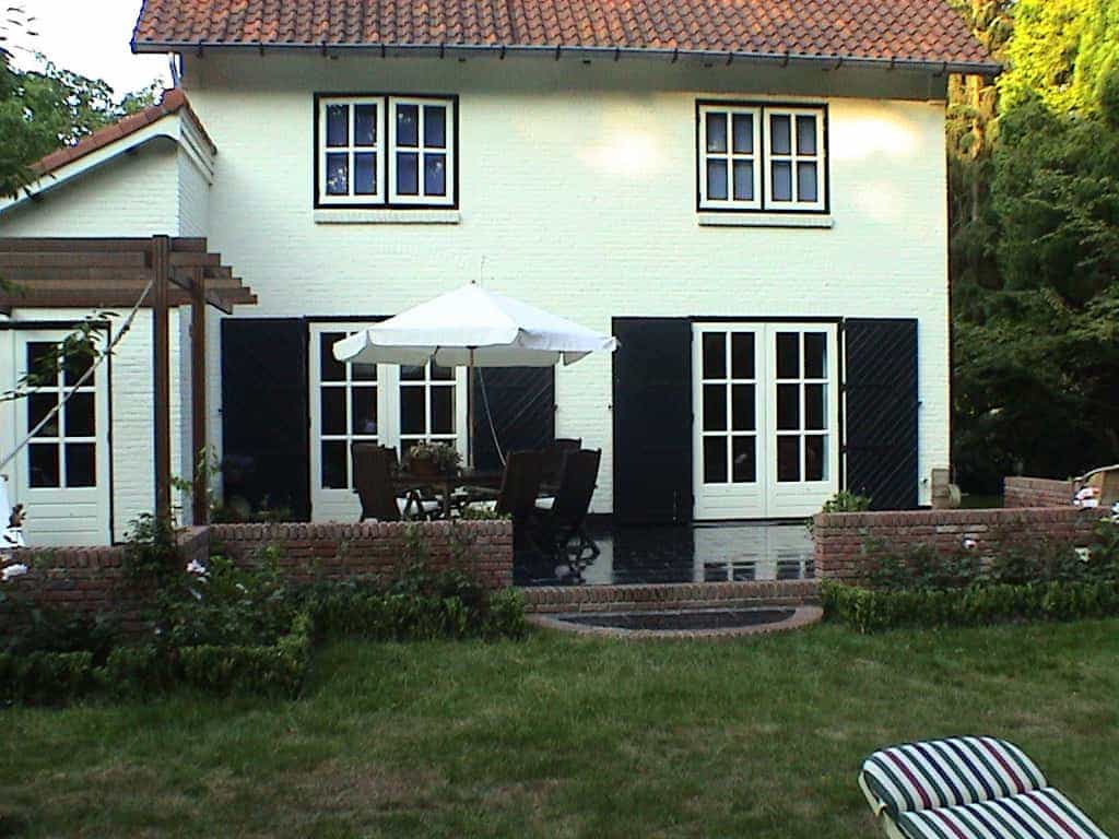 marloes/8 natuursteen terras bij vila in vught