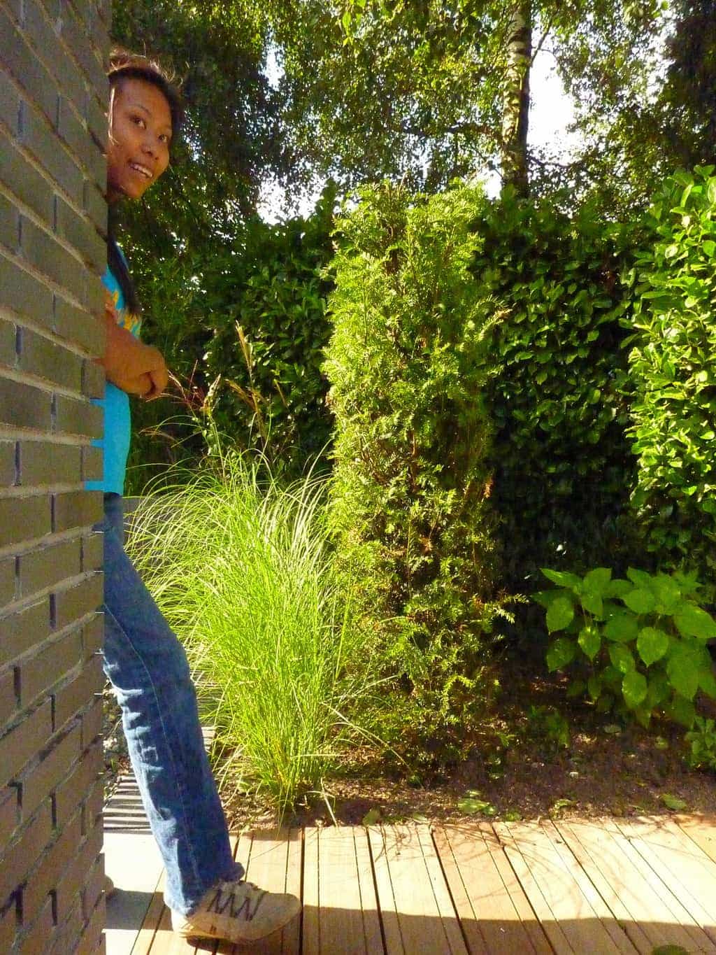mes/9 wanwisa van spelde op bezoek in de tuin van fam mes in de blaak