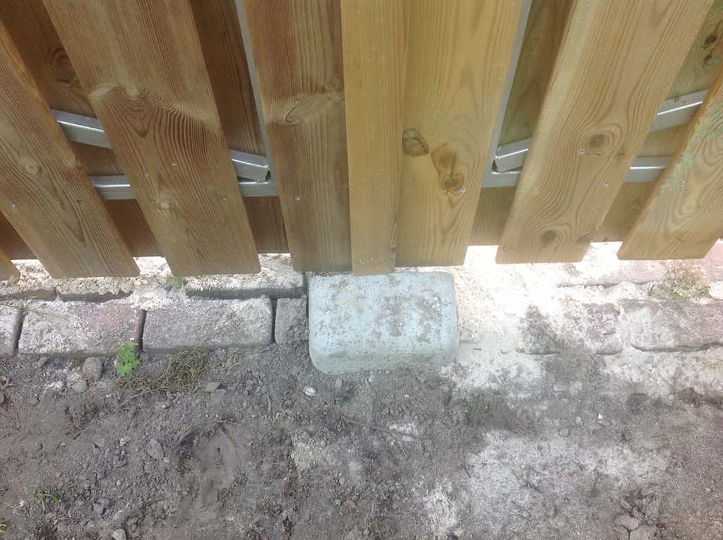waalwijk/aanlag voor grenen poort met stalenframe in loon op zand waalwijk udenhout tilburg breda vught drunen