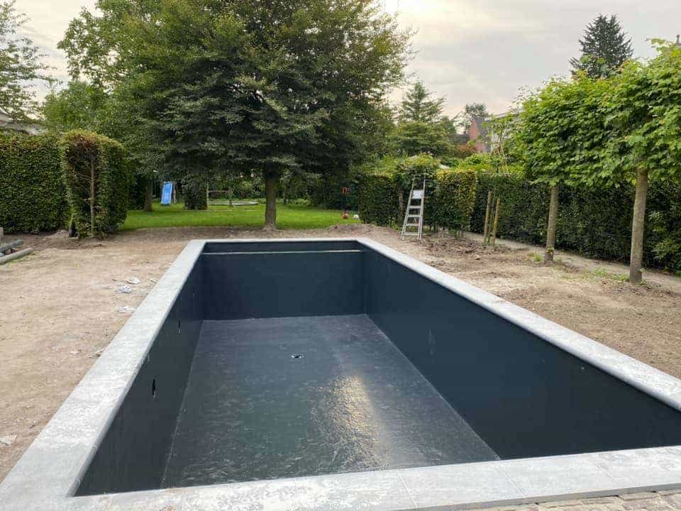 zwemvijver-riel-polyseteren/zwemvijver-aanlegen-polysteren-gilze